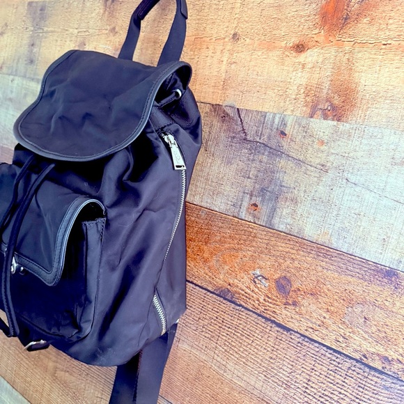 Rare Kipling Nylon Backpack - Picture 3 of 14